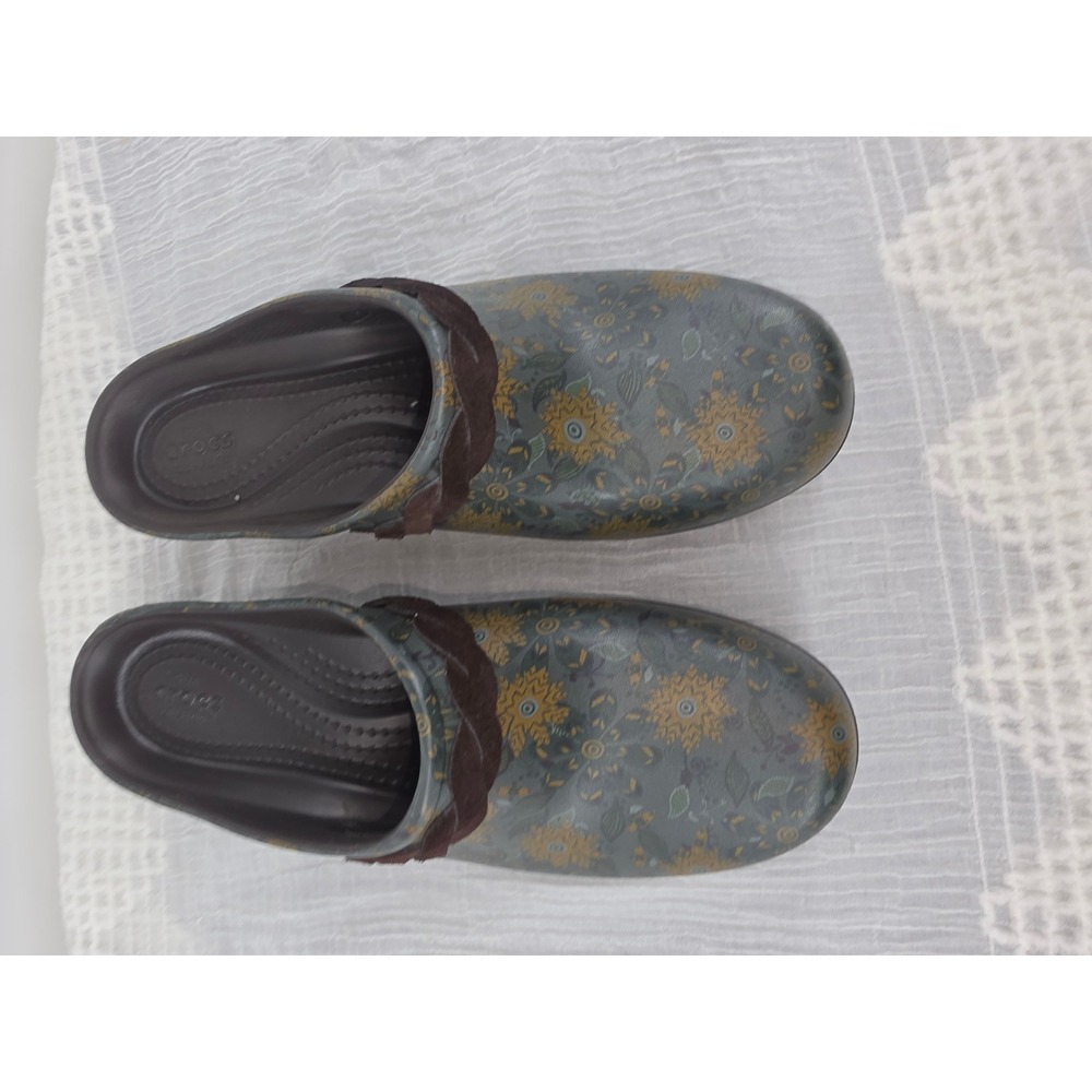 Crocs Women Floral Heel Clogs Gray Brown Braided Trim Comfort Shoes Size 9